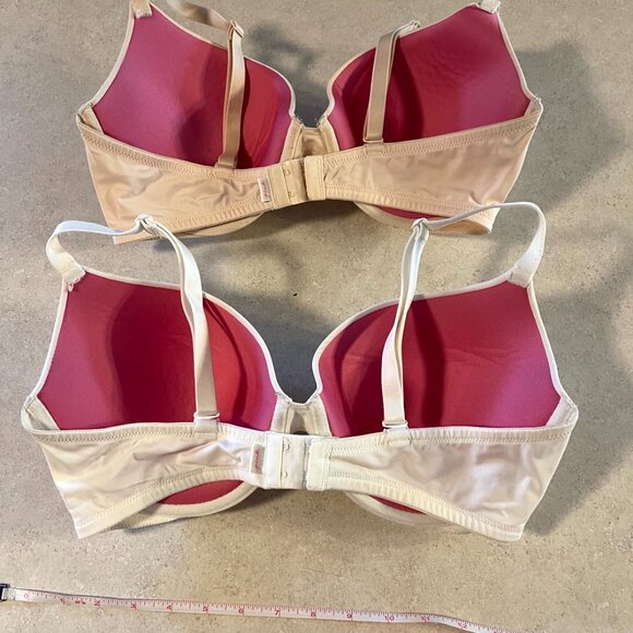 Lot of 2 Pink Victoria's Secret Bras 36DD White, Pink Padded, Underwire, Push up - Picture 4 of 7